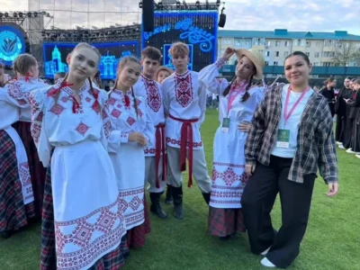 Фото 4. Орловские танцоры исполнили русскую «Калинку» на белорусской сцене