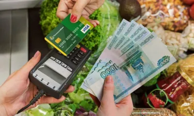 Орловцы стали чаще снимать деньги через кассы