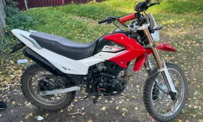 В Хотынце 16-летняя девушка упала с мотоцикла