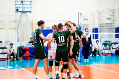 Фото 3. Орловская «Спортивная школа № 10» стартовала в чемпионате ЦФО по волейболу