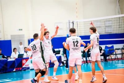 Фото 5. Орловская «Спортивная школа № 10» стартовала в чемпионате ЦФО по волейболу