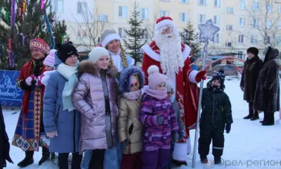 В Орле проходит праздничная акция «Поём двором»