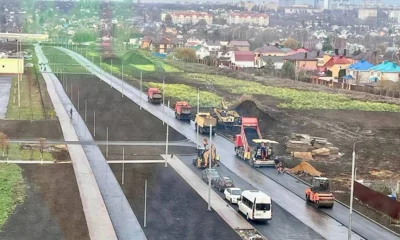 На улице Витольда Почернина в Орле укладывают асфальт