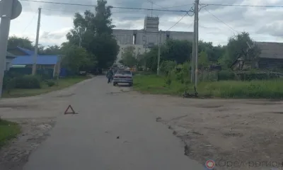 В Орловской области велосипедист попал в больницу после столкновения с автомобилем