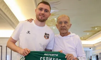 Орловец Александр Селихов подписал контракт с екатеринбургским «Уралом»