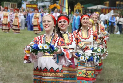 Троицкие хороводы, назначенные на 20 июня, переносятся на неопределённый срок