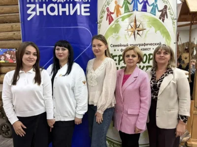 Фото 8. Ливенские студенты изготовили из шерсти мощный символ Орловщины — зубров