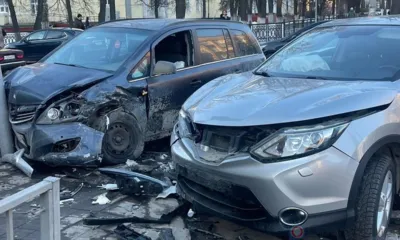 В Орле Opel спровоцировал тройное ДТП и врезался в светофор