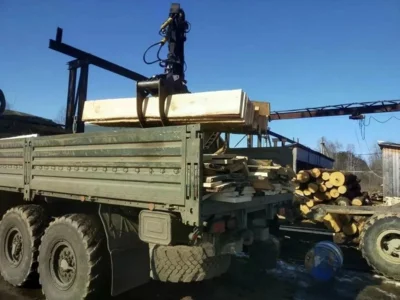 Фото 2. Из Орла для российских военнослужащих отправлена партия пиломатериала