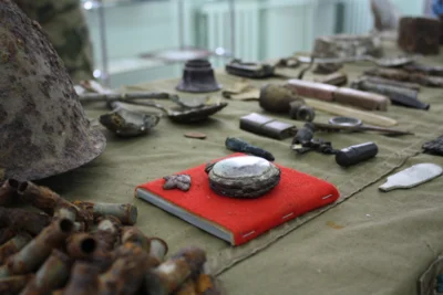 Фото 2. Находки поисковиков «Безымянного солдата» стали основой выставки военкомата Орловской области