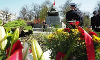 А жизнь сильнее войны...