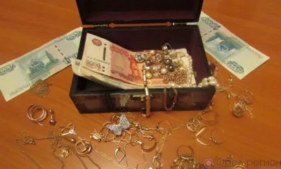 В Ливенском районе мужчина обокрал родственницу