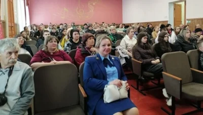 Фото 1. Троснянцы узнали о том, как защитить детей от вербовки в экстремистские организации