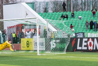 Фото 19. ФК «Орёл» в первом домашнем матче сезона сыграл вничью с главным фаворитом первенства