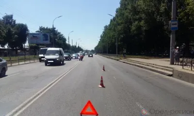 В Орле мотоциклист и водитель Toyota Auris не поделили дорогу