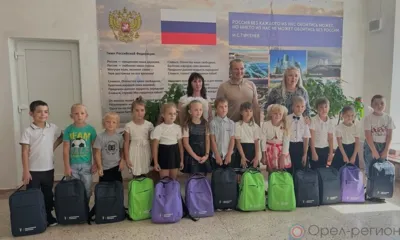 Орловская область передала ребятам из Троицкого района ЛНР школьные принадлежности