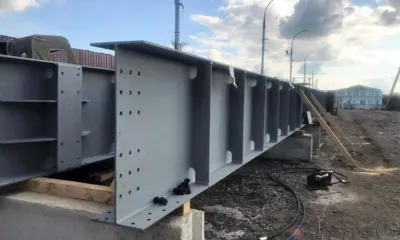 В Орле начался монтаж пешеходной переправы рядом с Красным мостом