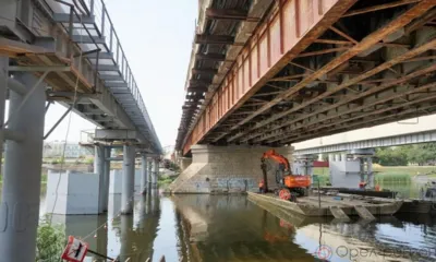 На Красном мосту в Орле продолжается перенос коммуникаций
