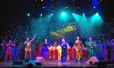 Порадуй мир своим сиянием!