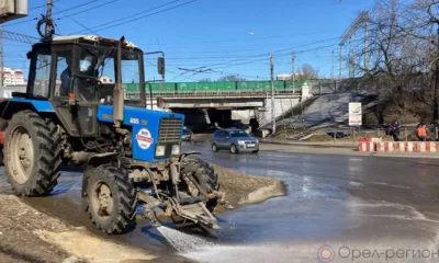 В Орле продолжается укладка горячего асфальта на улицах Достоевского и Пожарной