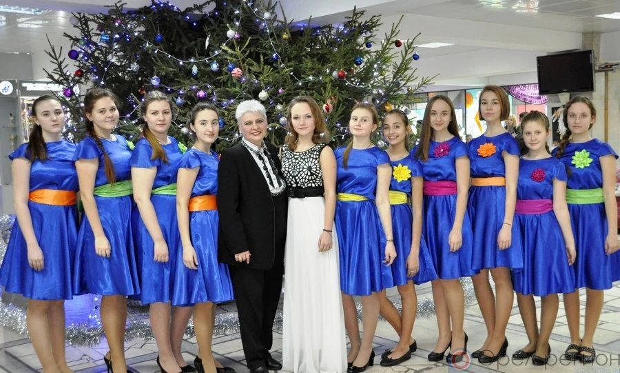 Святая к музыке любовь…