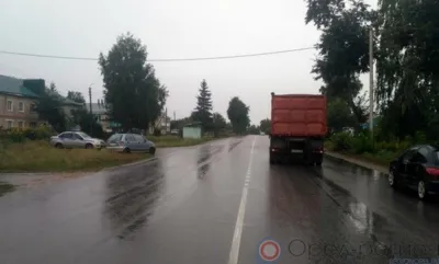 В Глазуновке КамАЗ и Daewoo Matiz не поделили дорогу