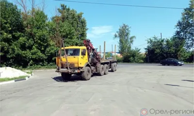 В Орле КамАЗ и УАЗ не поделили дорогу