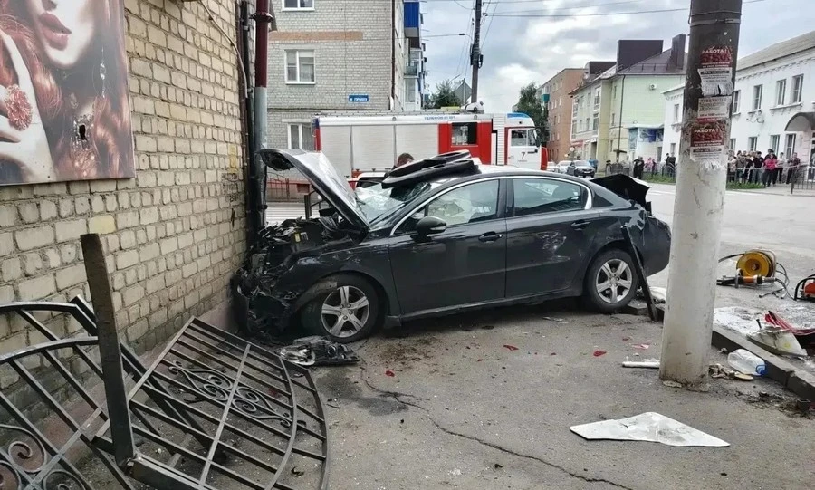 В Ливнах в ДТП погиб водитель скорой помощи