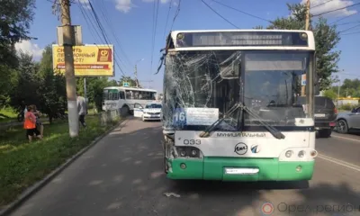 В Орле в результате столкновения двух автобусов пострадали пять человек