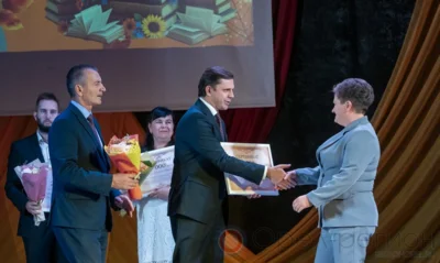 Фото 5. Около ста педагогов Орловщины награждены накануне своего профессионального праздника