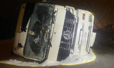 На орловской трассе перевернулся большегруз