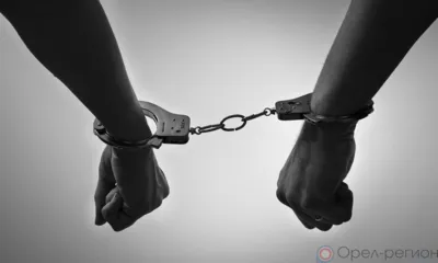 Орловские полицейские задержали двух орловцев с наркотиками