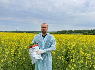 Фото 3. Специалисты обследуют орловские поля на возможное использование семян с ГМО