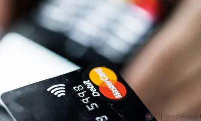 Орловчанка оплатила свои покупки чужой банковской картой