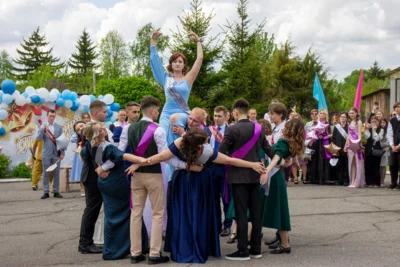 Фото 5. Для выпускников Болховского педагогического колледжа прозвучал последний звонок