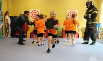 Орловские детсадовцы учились спасать людей и тушить пожары