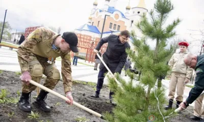В Свердловском районе в рамках акции высадили порядка 280 деревьев