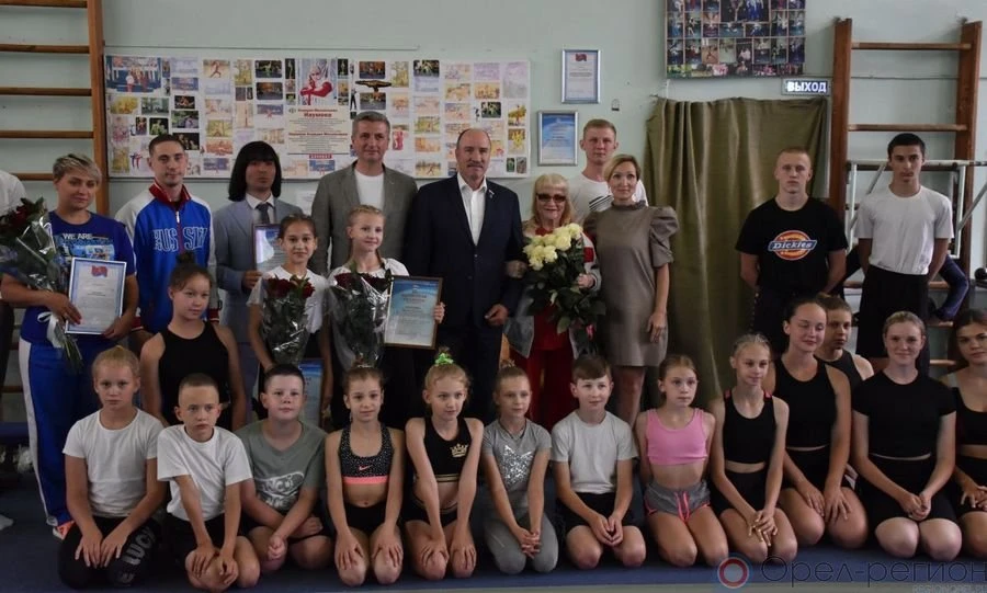 Орловские акробаты вернулись с победой с международных соревнований «Иртышские зори»