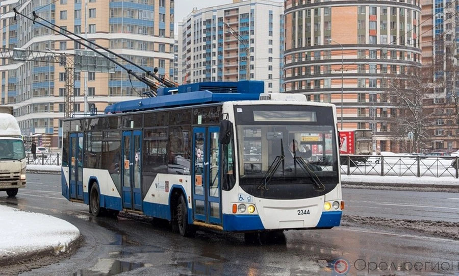 В Орёл из Санкт-Петербурга прибыли ещё три троллейбуса