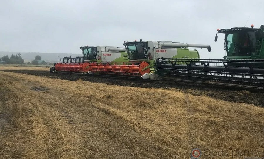 Андрей Клычков ознакомился с ходом уборки в Покровском районе