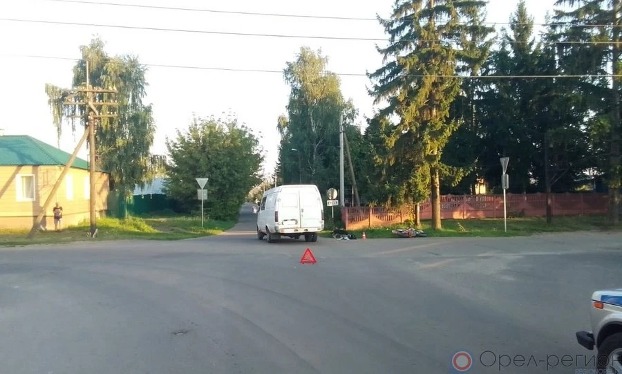 Под Орлом госпитализированы несовершеннолетние водитель и пассажир питбайка