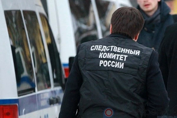 Под Орлом в канализационной яме нашли тело 20-летнего парня